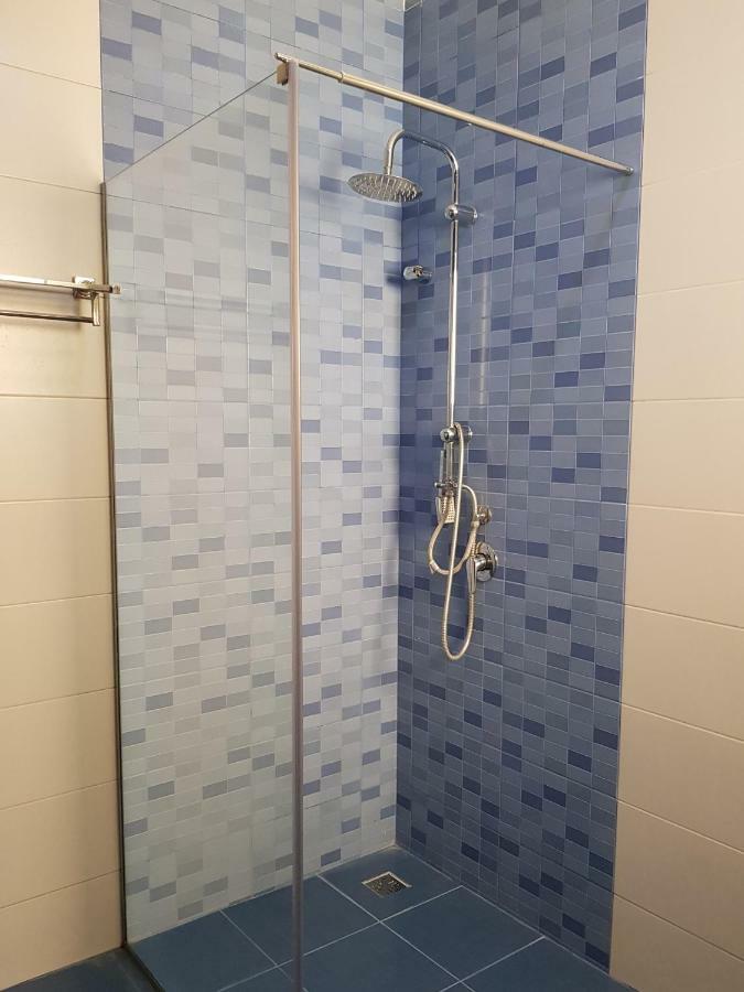 Hotell Vila Detari Shëngjin